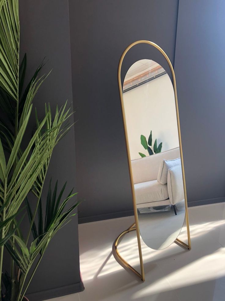 MELO MIRROR
