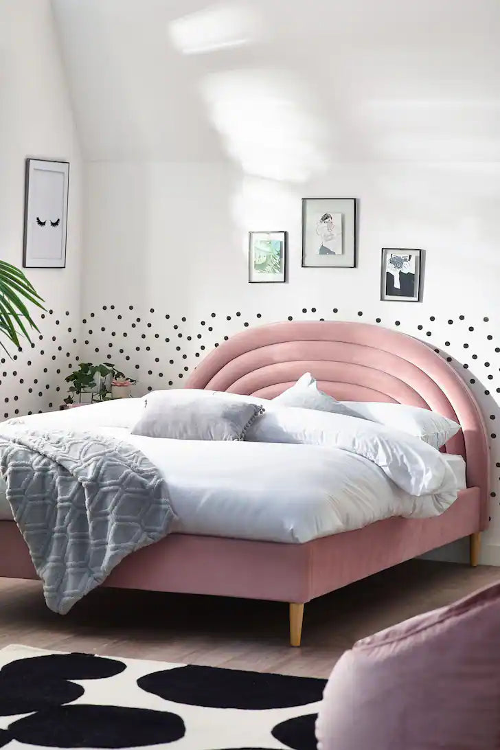 Elma queen size bed