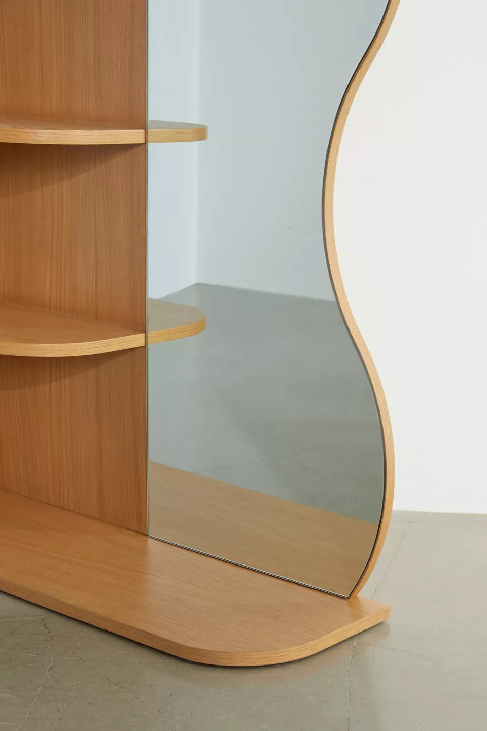 Ezra storage mirror