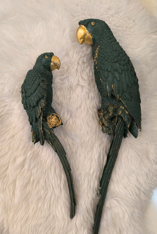 Green macaws wall hanging