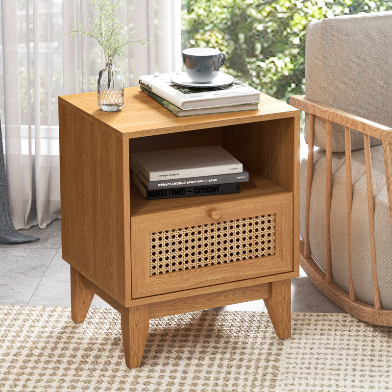 Lia rattan side table